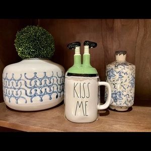 Rae Dunn St. Patrick’s Mug  ☘️ 🌈 🍀